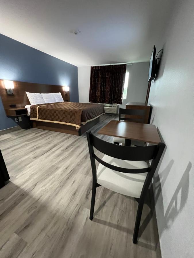 Relax Inn Чаннелвью Экстерьер фото