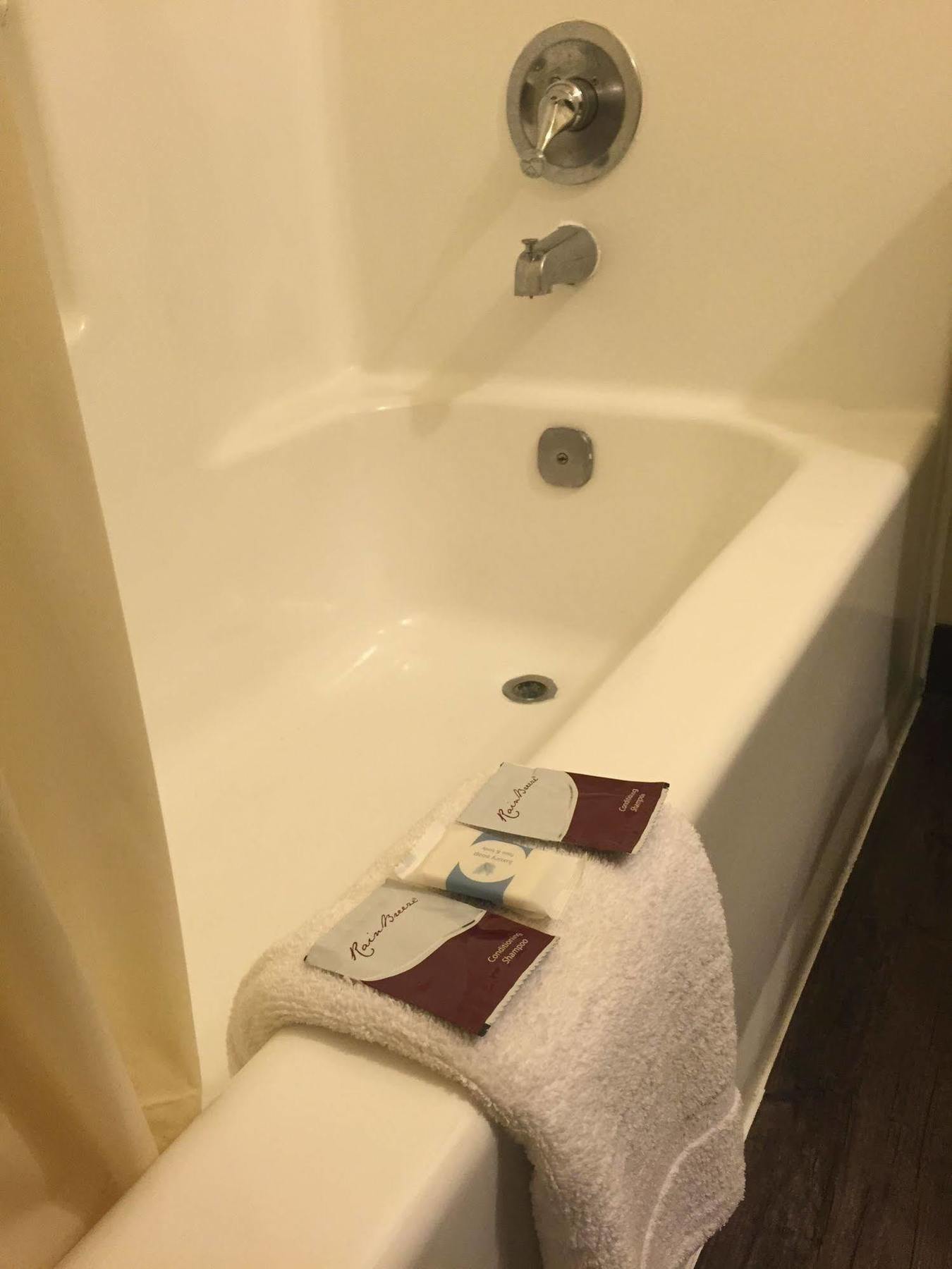 Relax Inn Чаннелвью Экстерьер фото