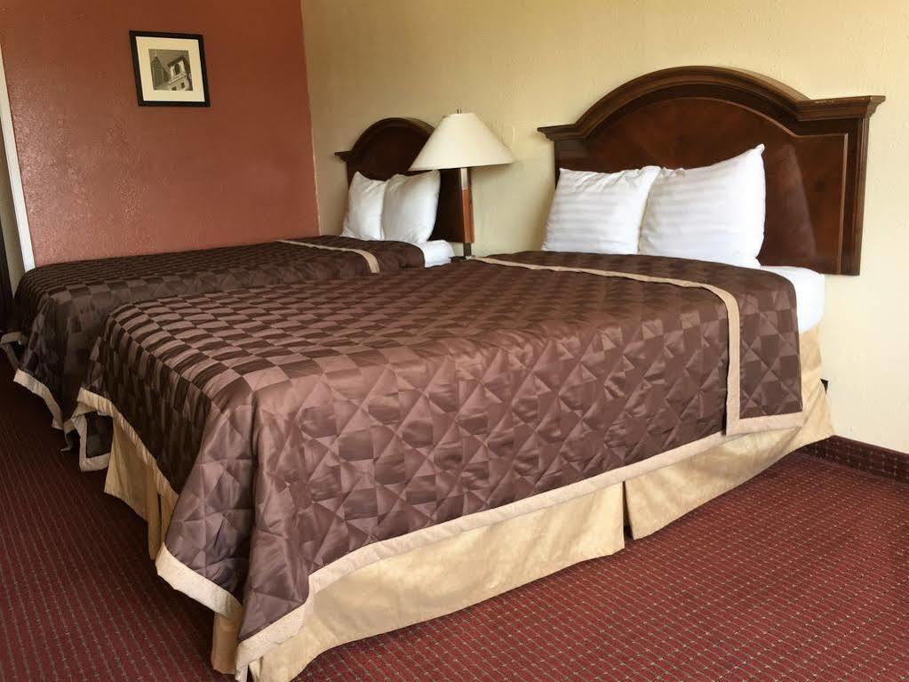 Relax Inn Чаннелвью Экстерьер фото